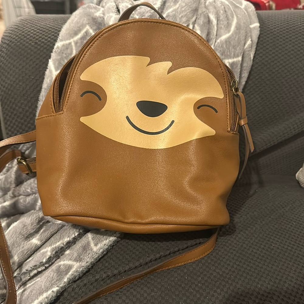 Small sloth backpack